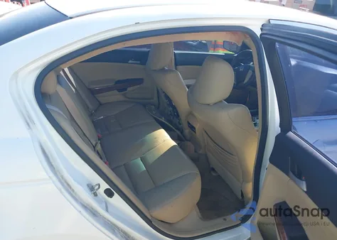 2011 Honda Accord 2.4 Ex-L from USA, damaged, VIN 1HGCP2F8XBA038335